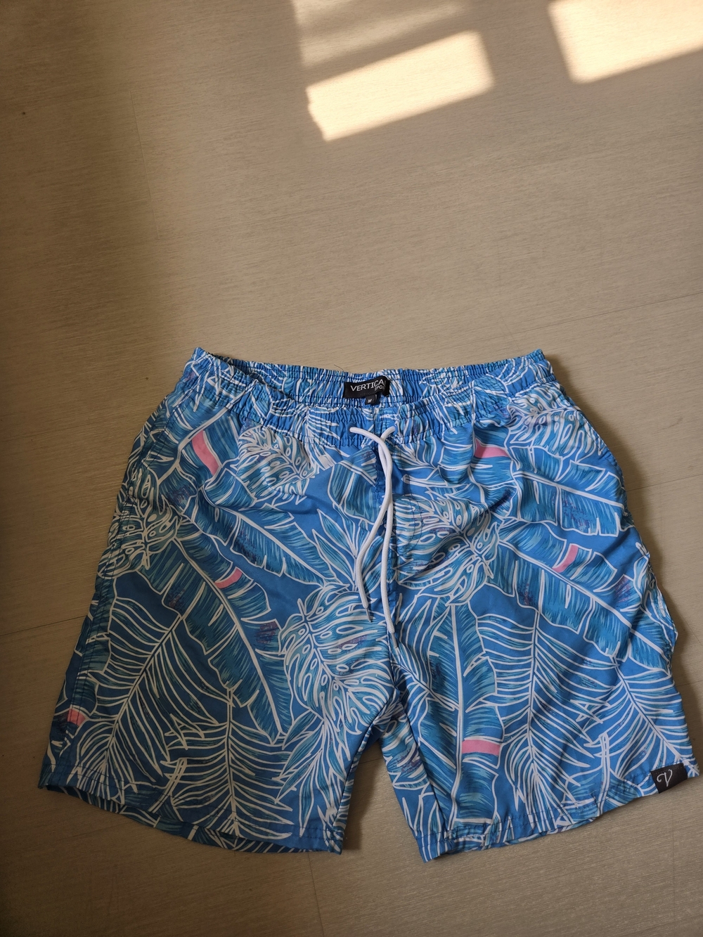 Vertical Sport Blue Tropical Palm Print Swim Trunks Shorts Size Medium